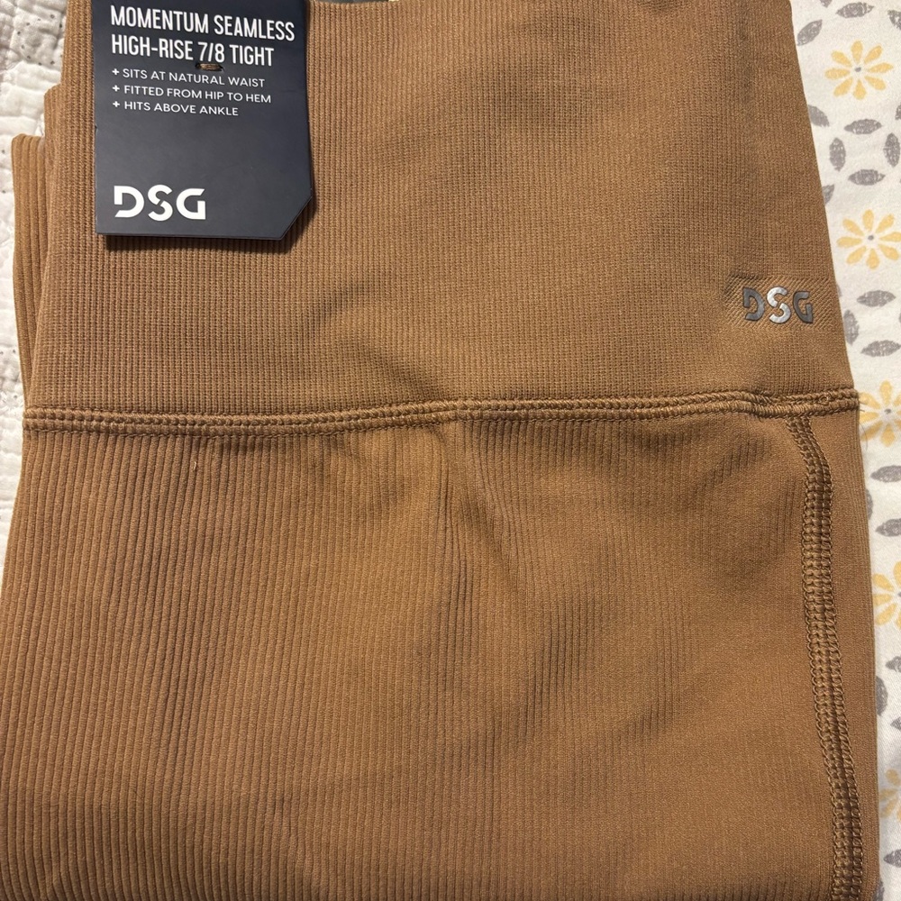 DSG Momentum  High Rise Size 7/8 Tight Brand New Shipped  Fast -‎ Trusted Seller